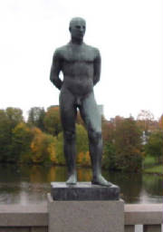 oslo_statue18.jpg